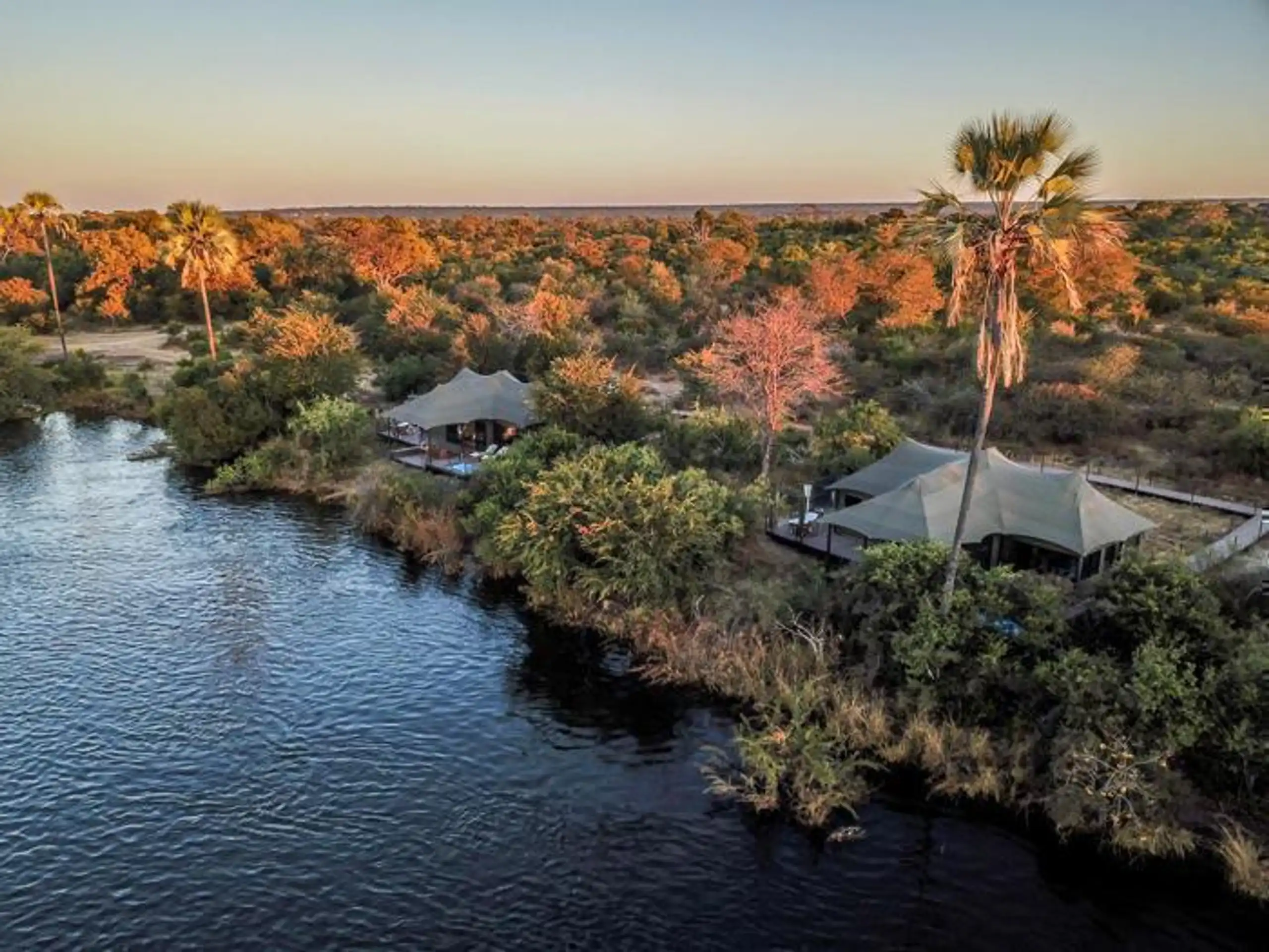 Old Drift Lodge in Africa / Zimbabwe, image_3